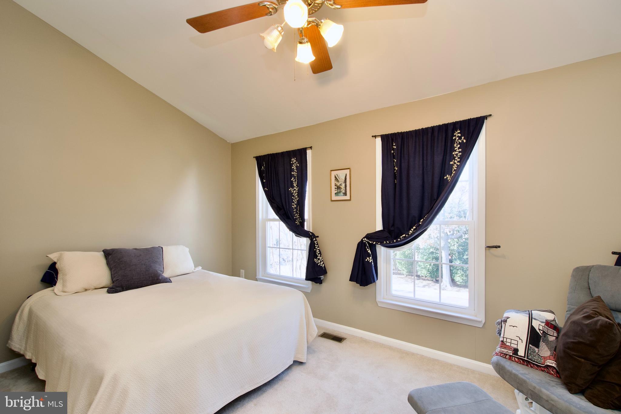 ROLLING BROOK - Residential