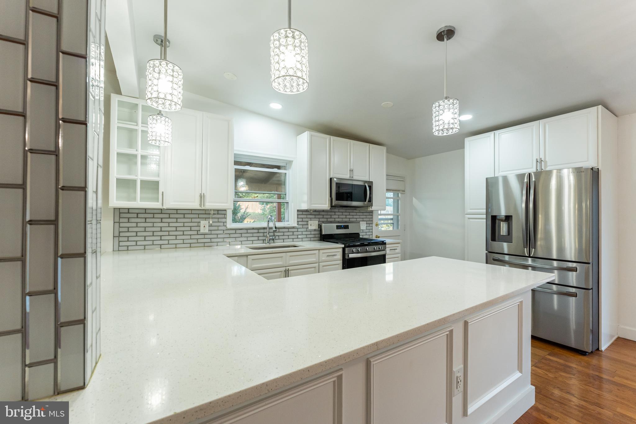 GREENWOOD KNOLLS - Residential