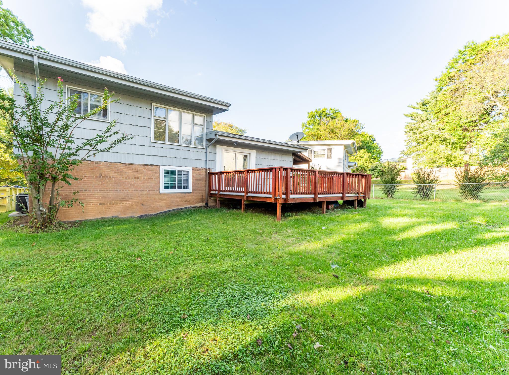 GREENWOOD KNOLLS - Residential