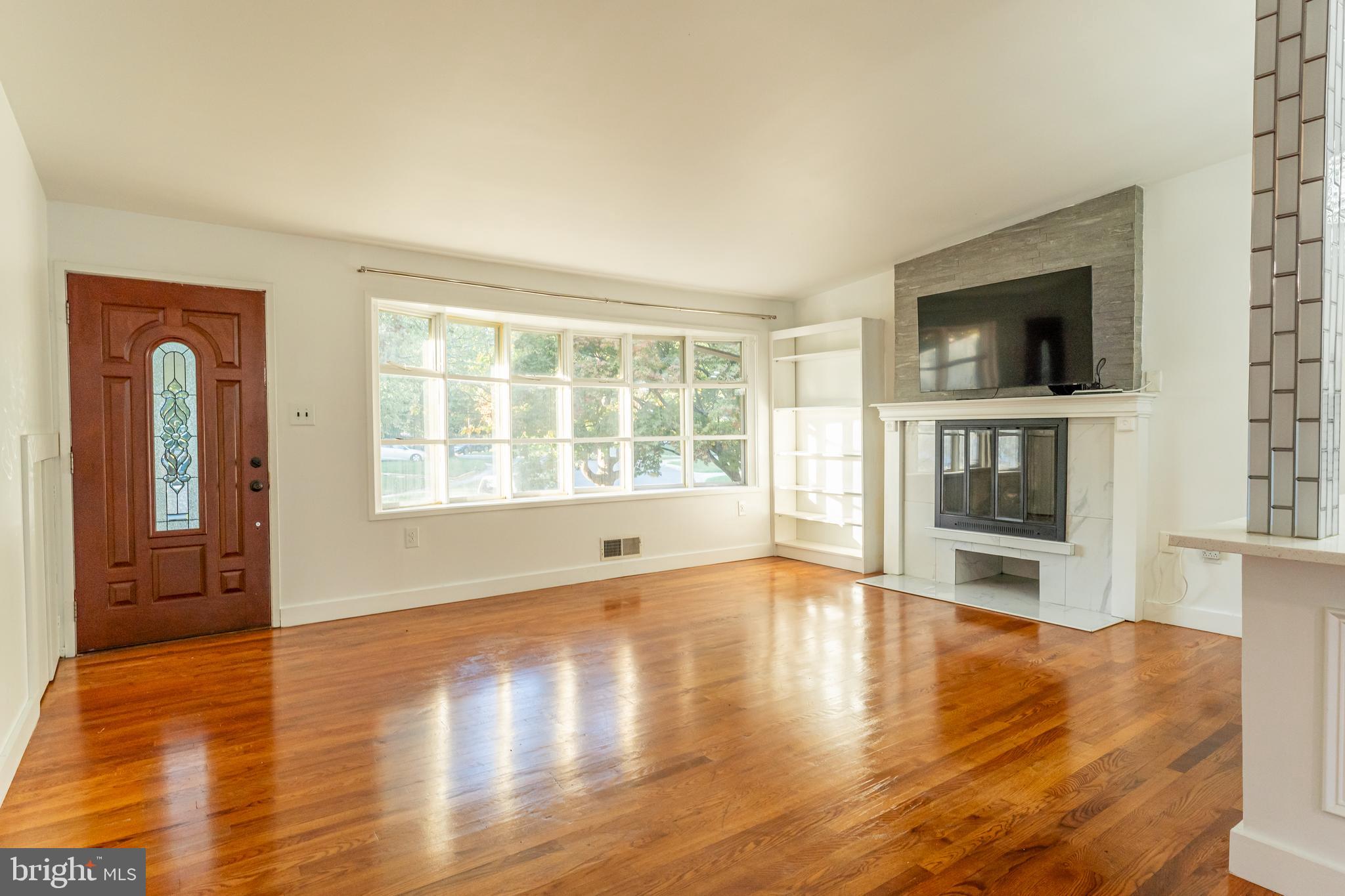 GREENWOOD KNOLLS - Residential