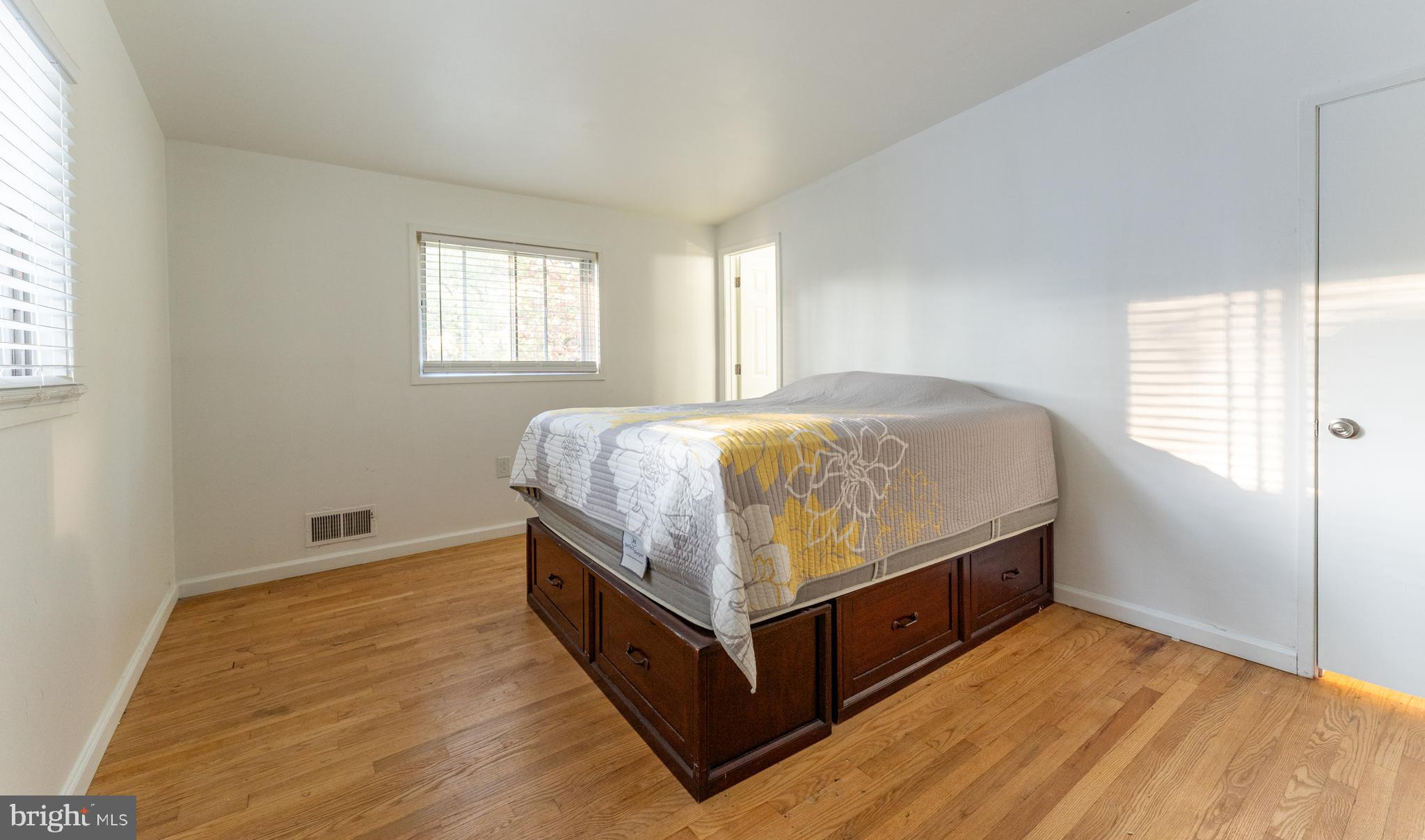 GREENWOOD KNOLLS - Residential