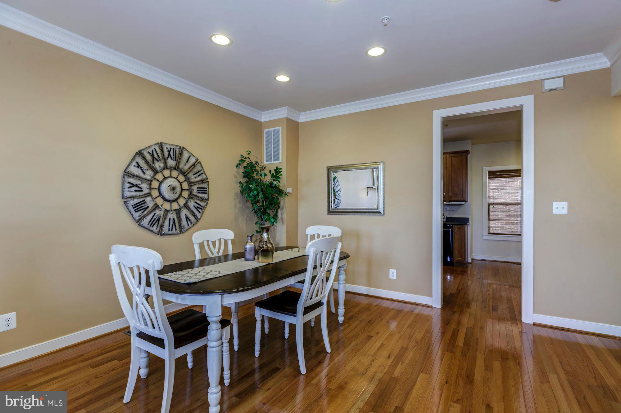 WHEATON FOREST - Residential