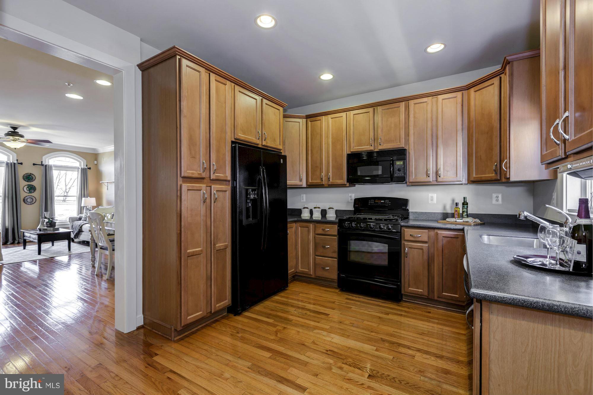 WHEATON FOREST - Residential