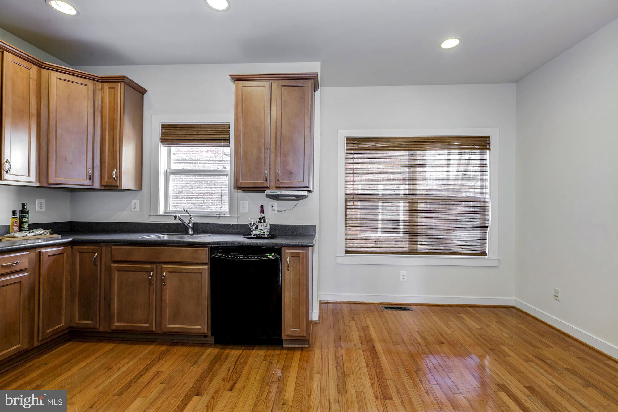 WHEATON FOREST - Residential