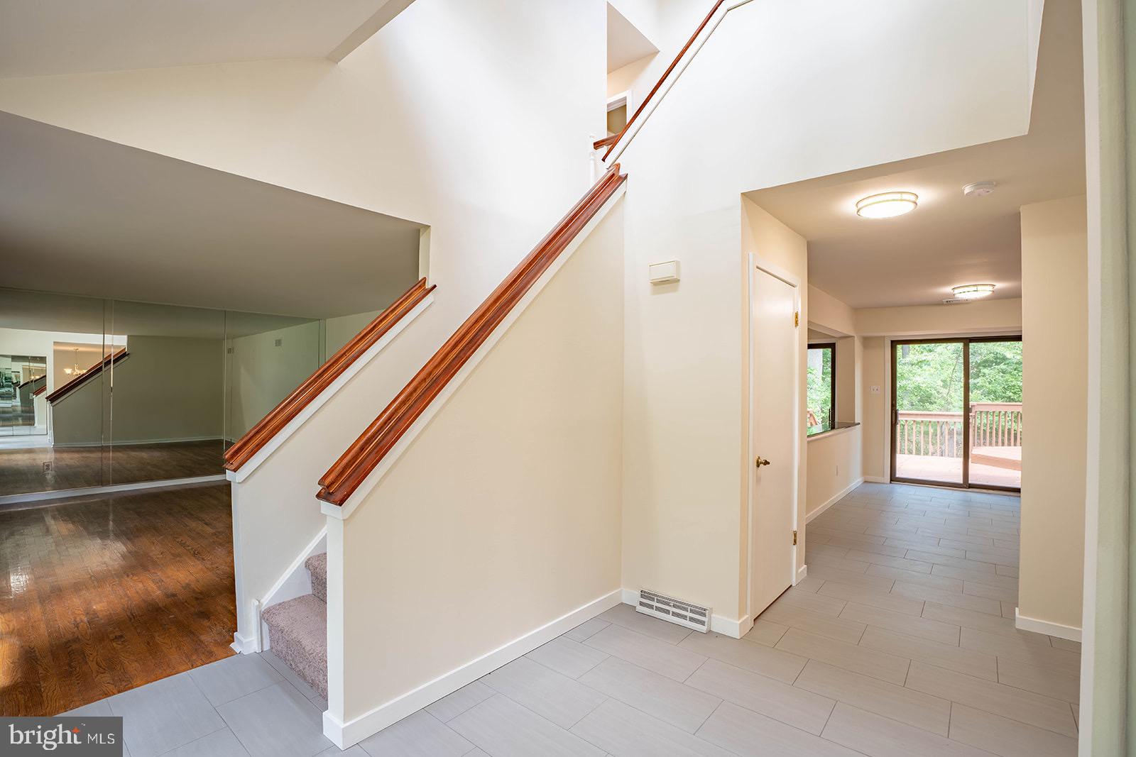 QUEENS GRANT - Residential