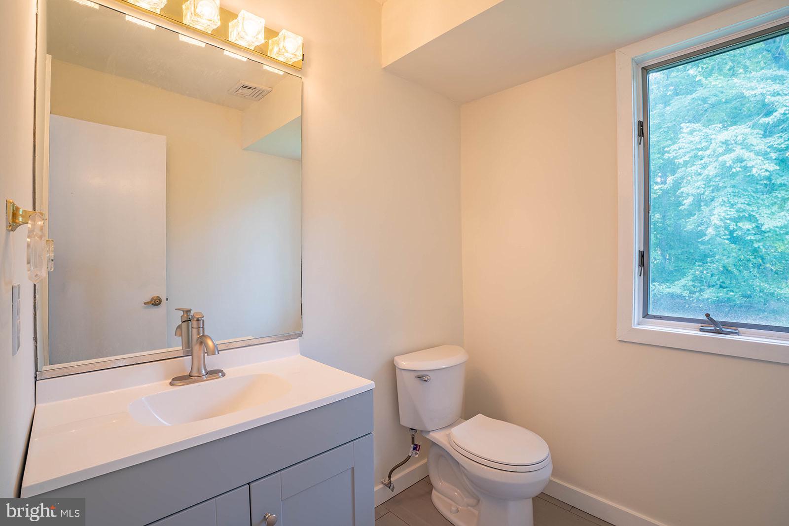 QUEENS GRANT - Residential