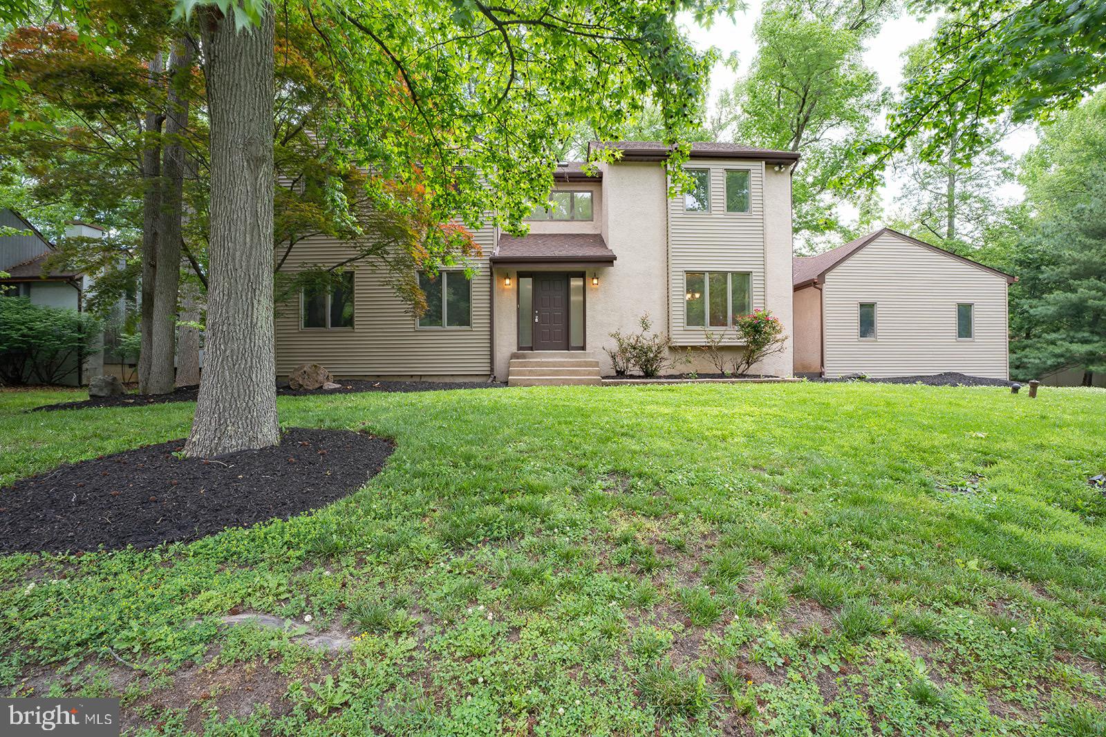 QUEENS GRANT - Residential