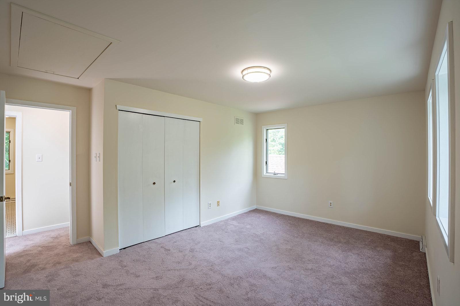 QUEENS GRANT - Residential
