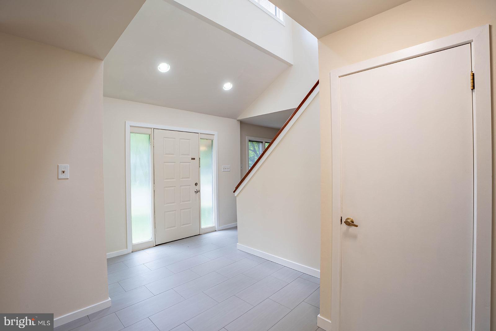 QUEENS GRANT - Residential