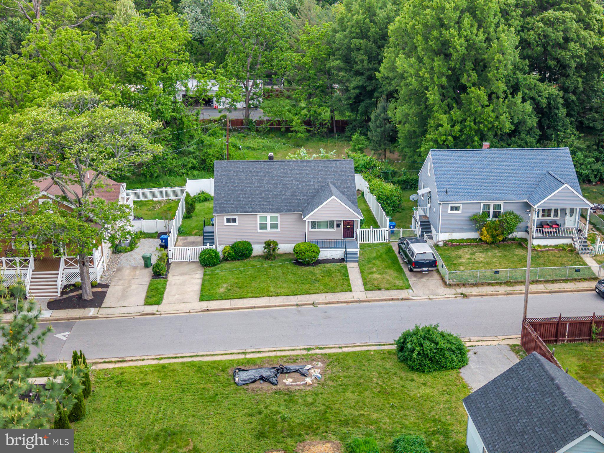 HAMILTON - Residential