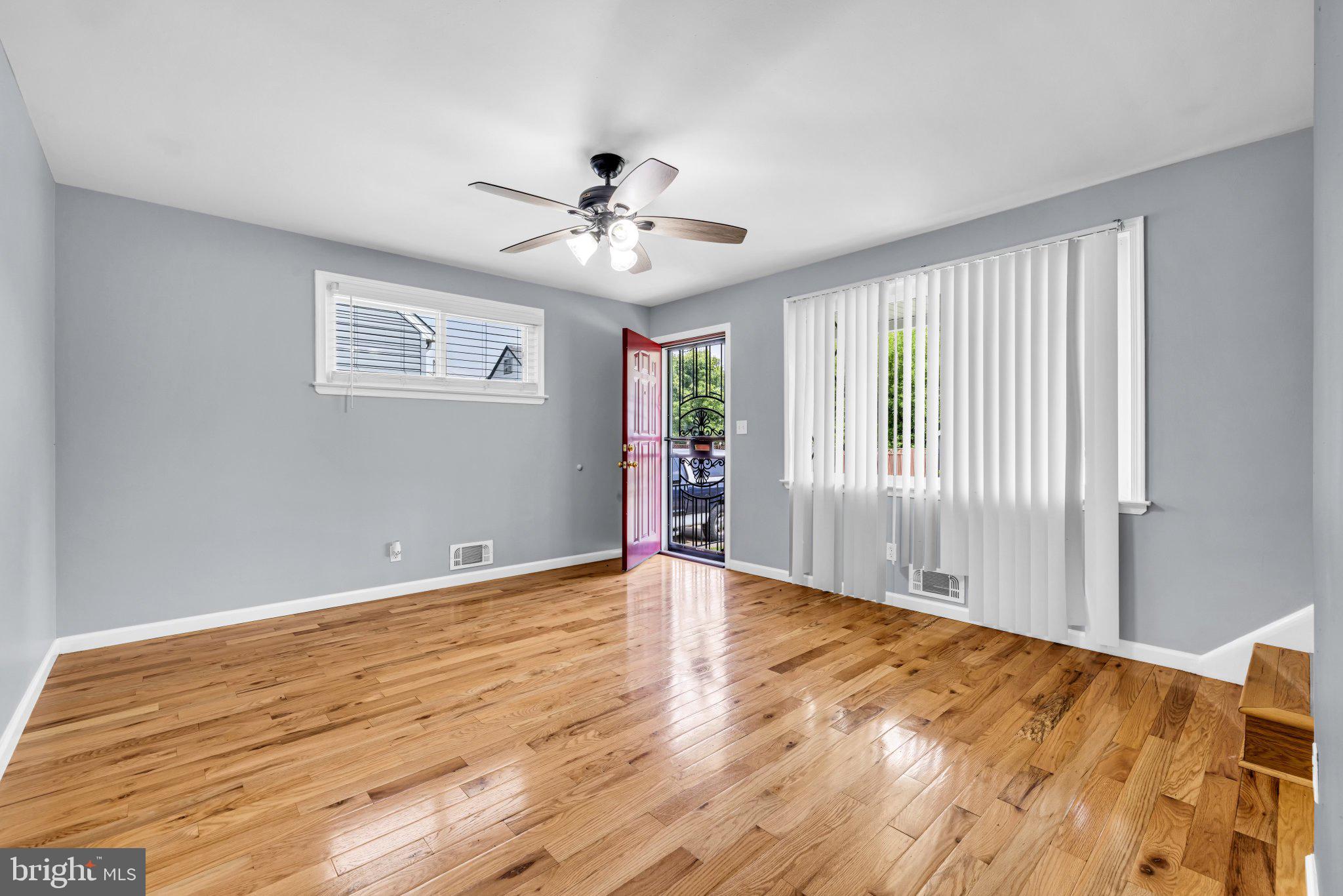 HAMILTON - Residential