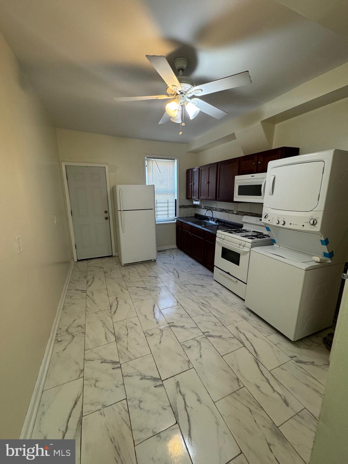 SANDTOWN-WINCHESTER - Residential Lease