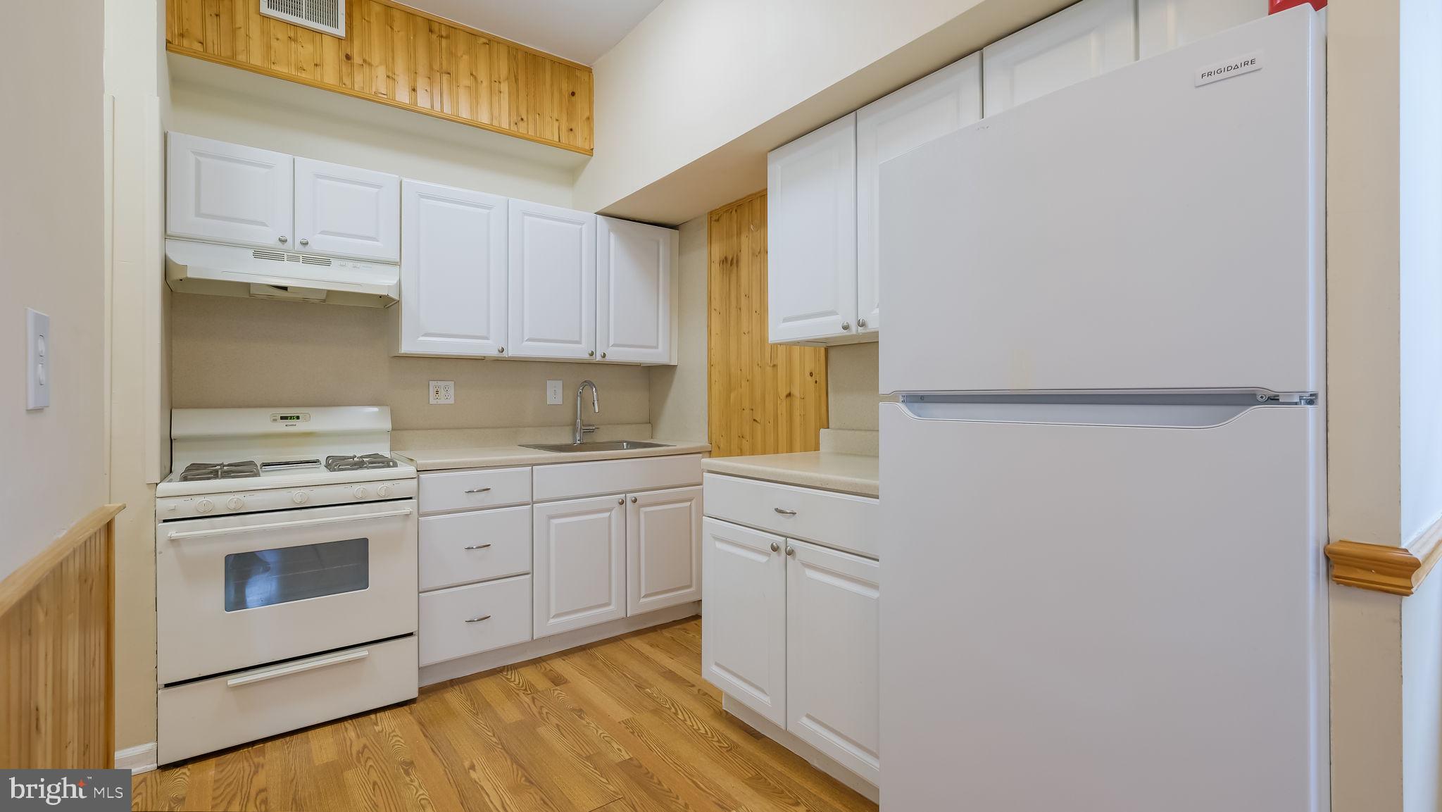 GRADUATE HOSPITAL - Residential Lease