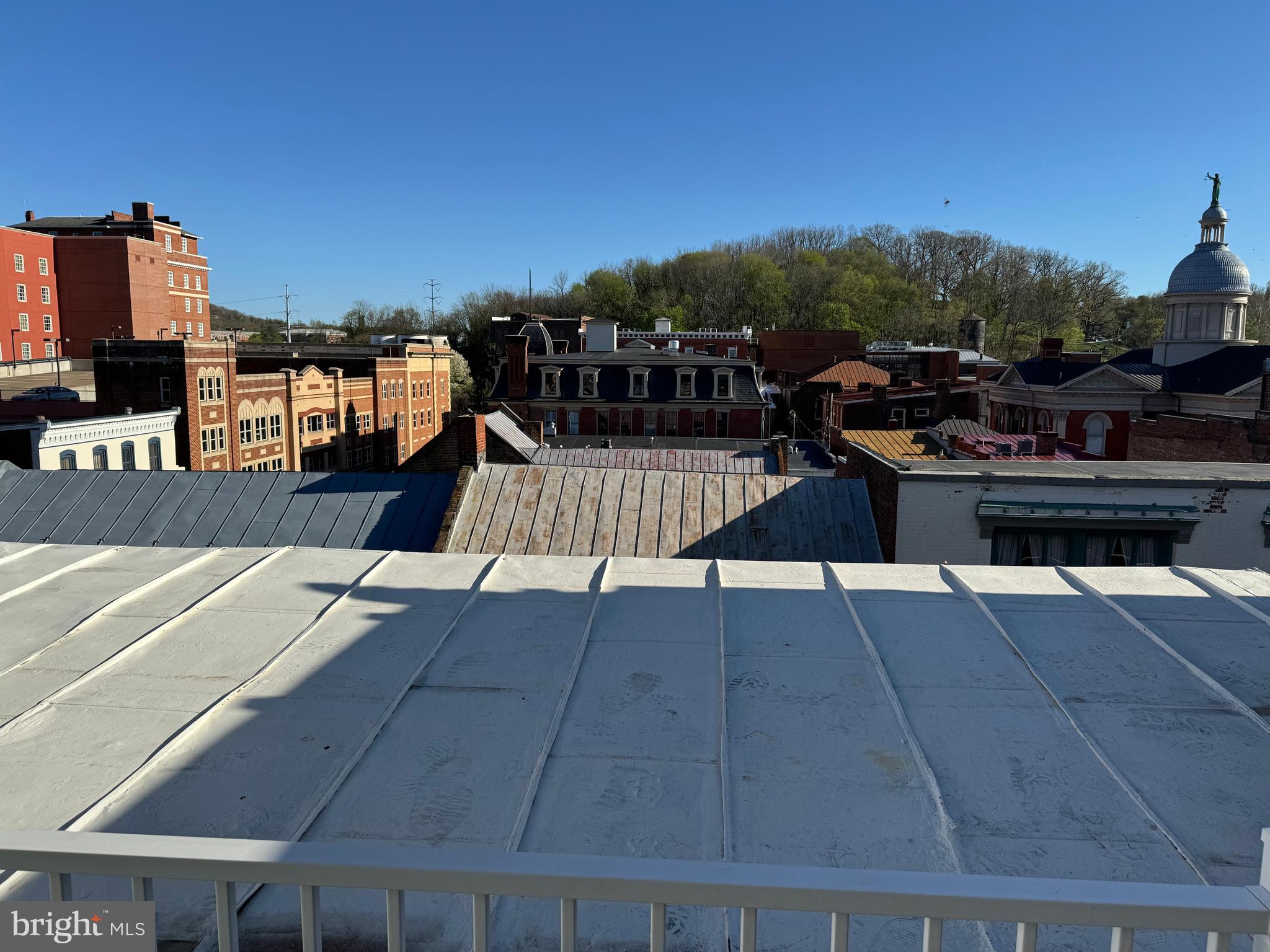 23 E BEVERLEY STREET