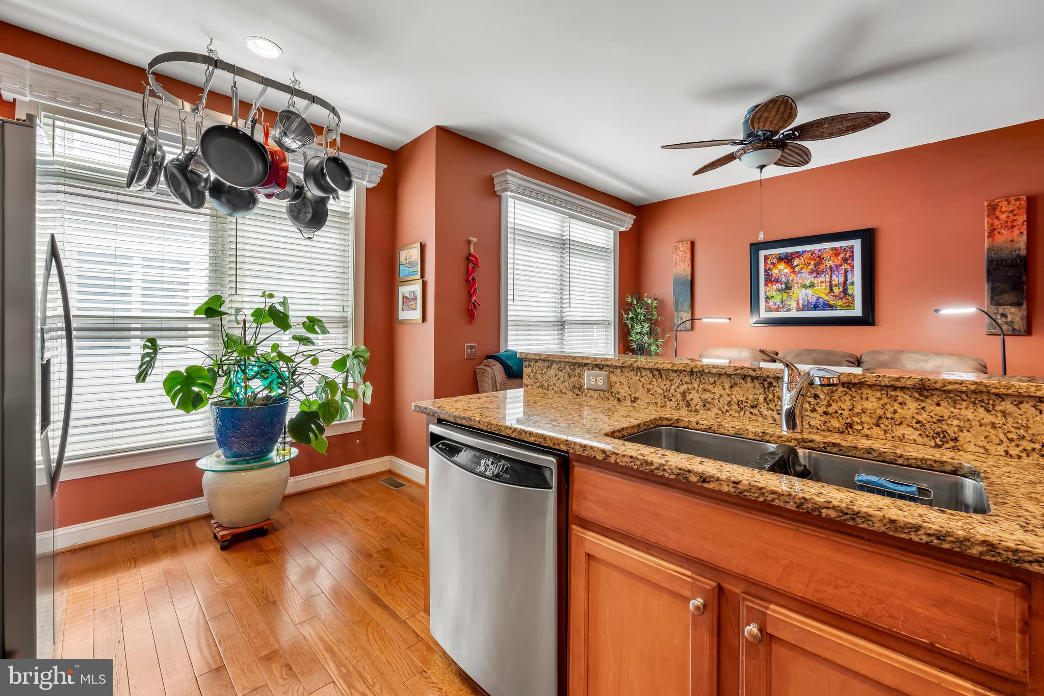 LOCUST POINT - Residential