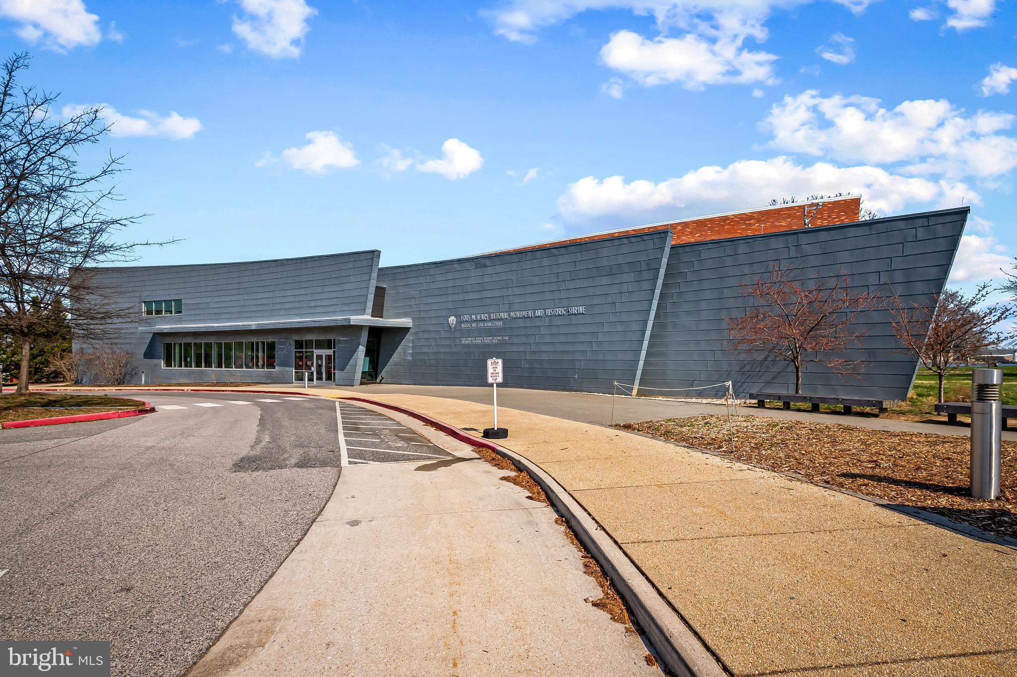 LOCUST POINT - Residential