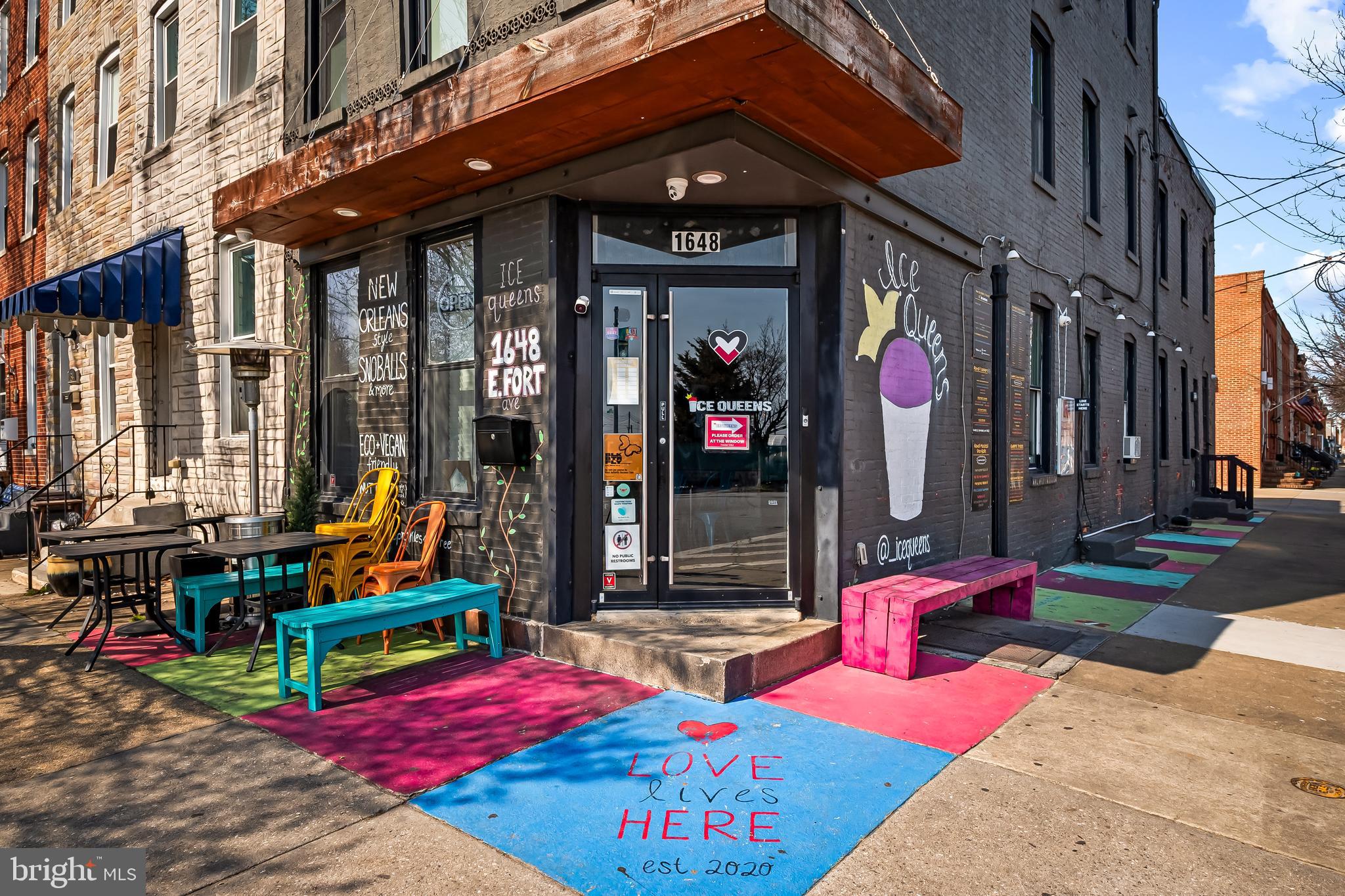 LOCUST POINT - Residential