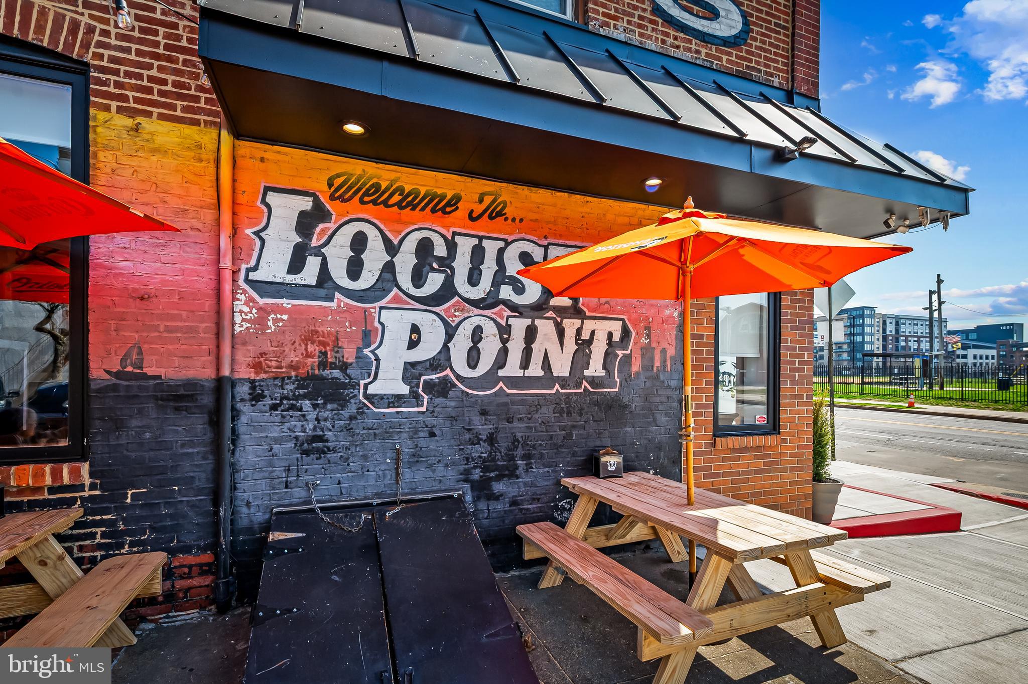 LOCUST POINT - Residential