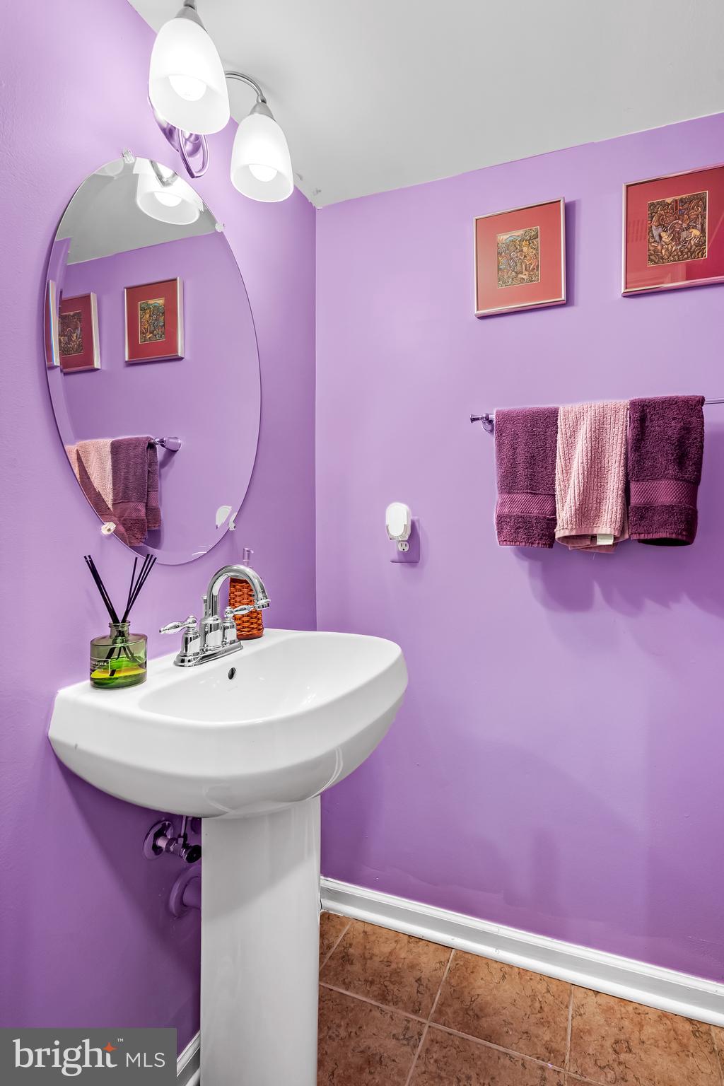 LOCUST POINT - Residential