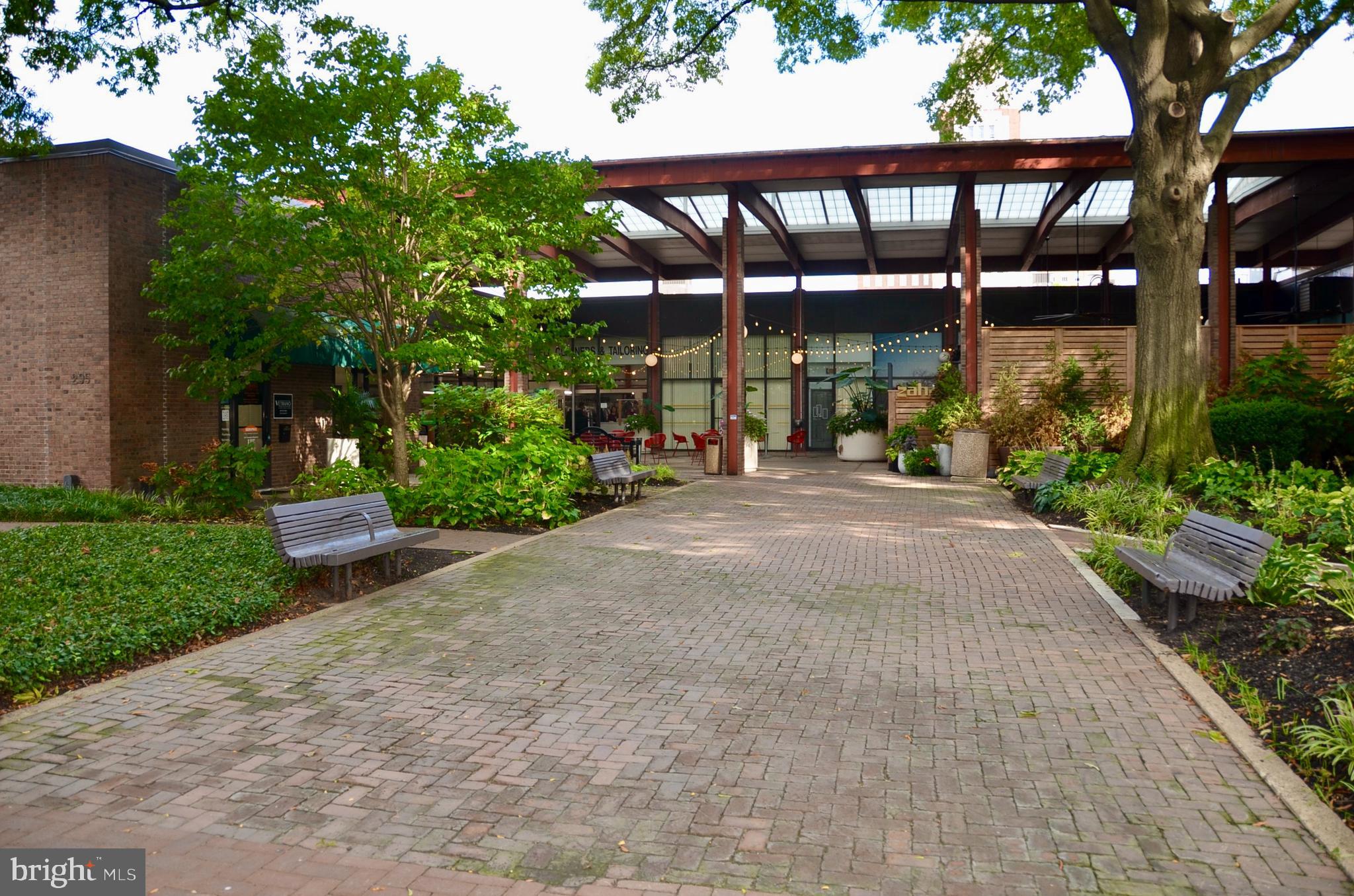 SOCIETY HILL - Residential