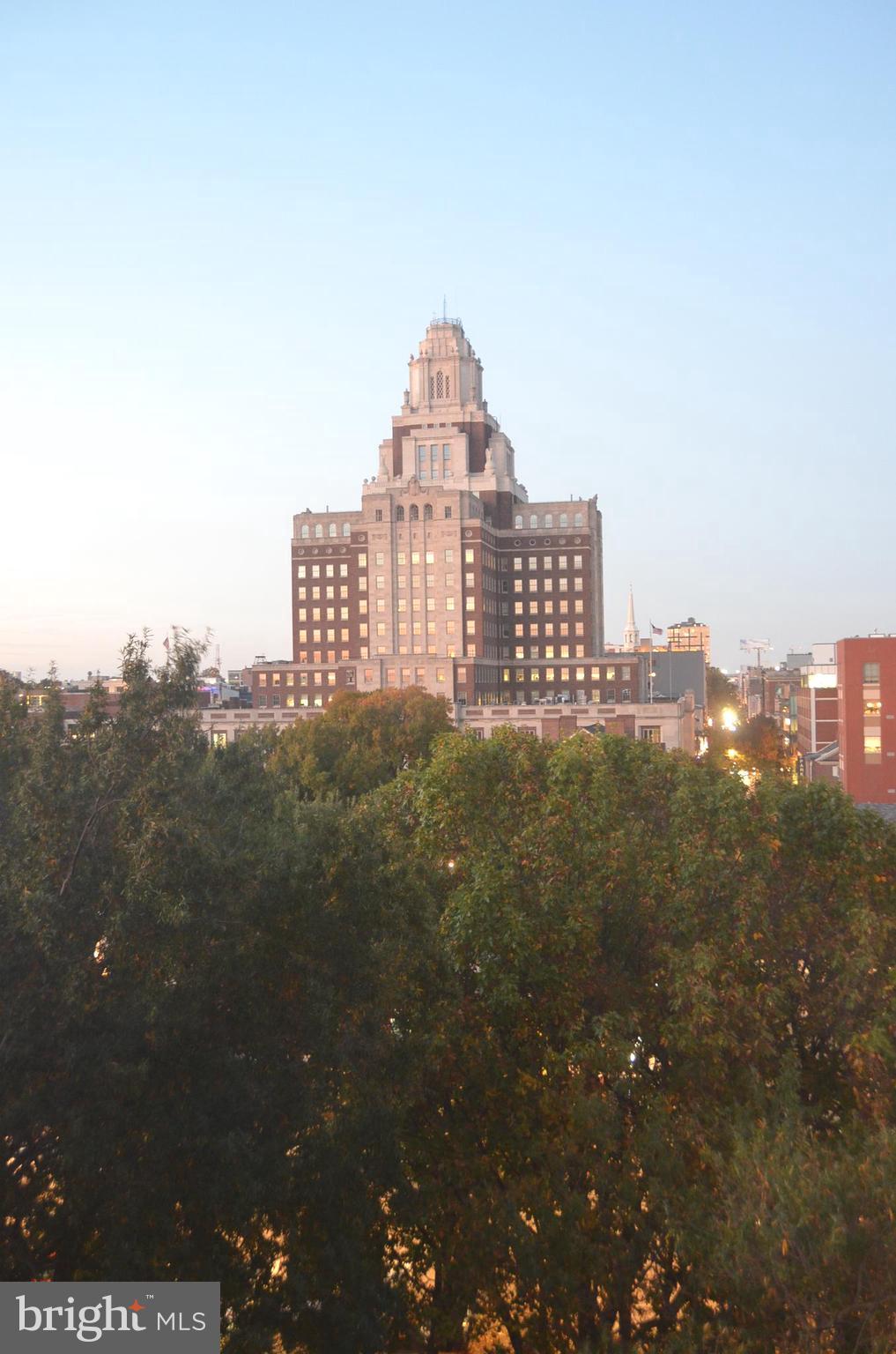 SOCIETY HILL - Residential