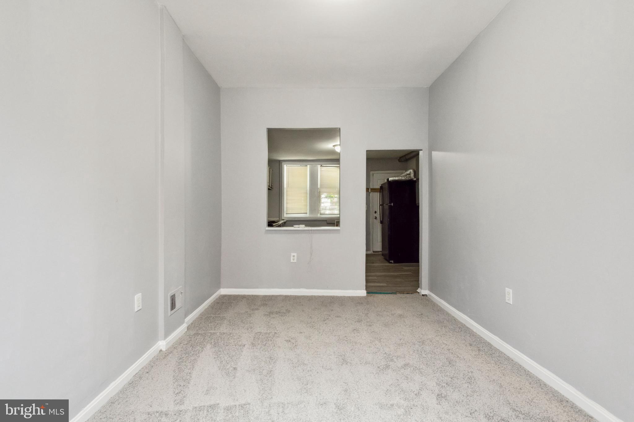 ALBEMARLE SQUARE - Residential