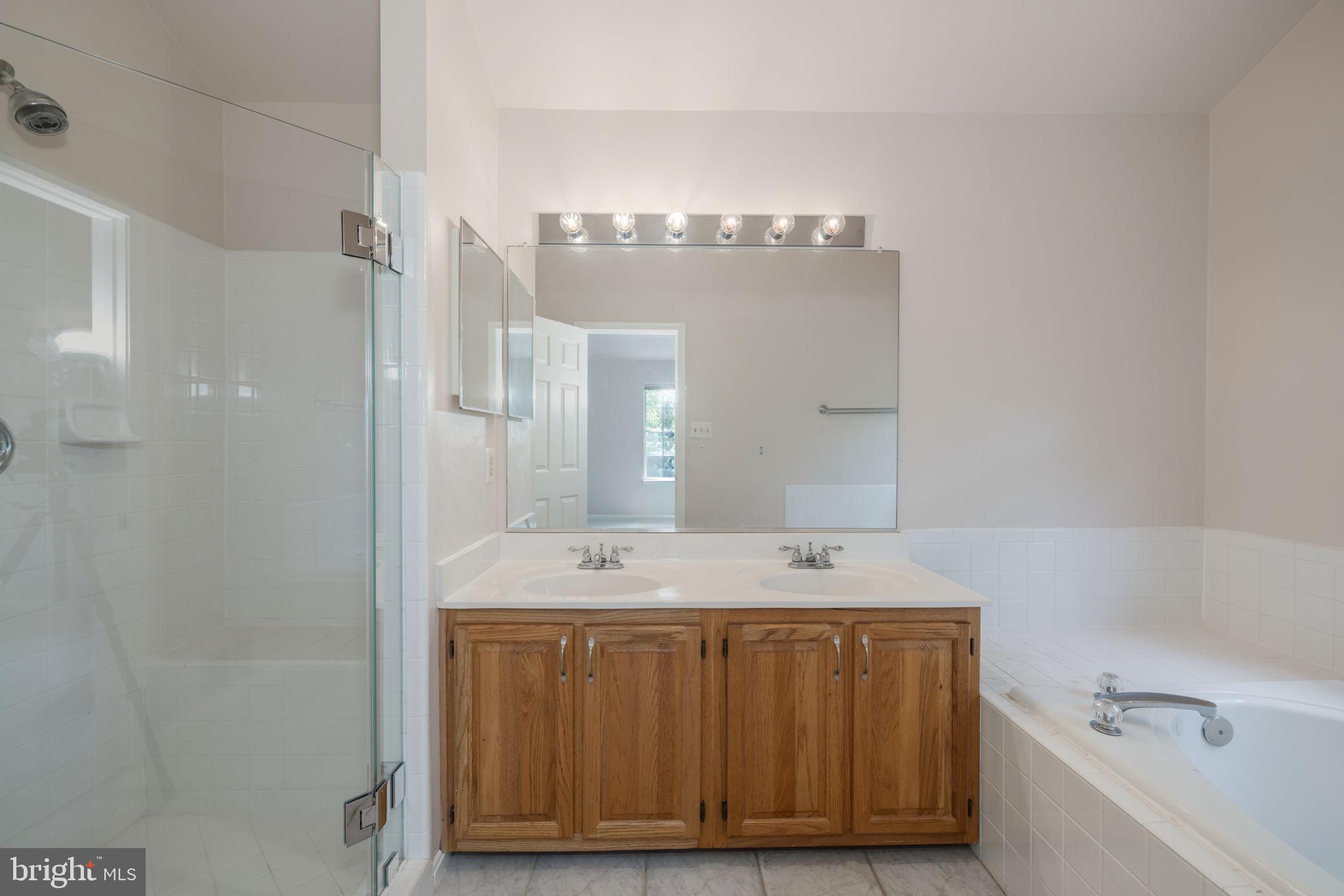 THE MEWS - Residential