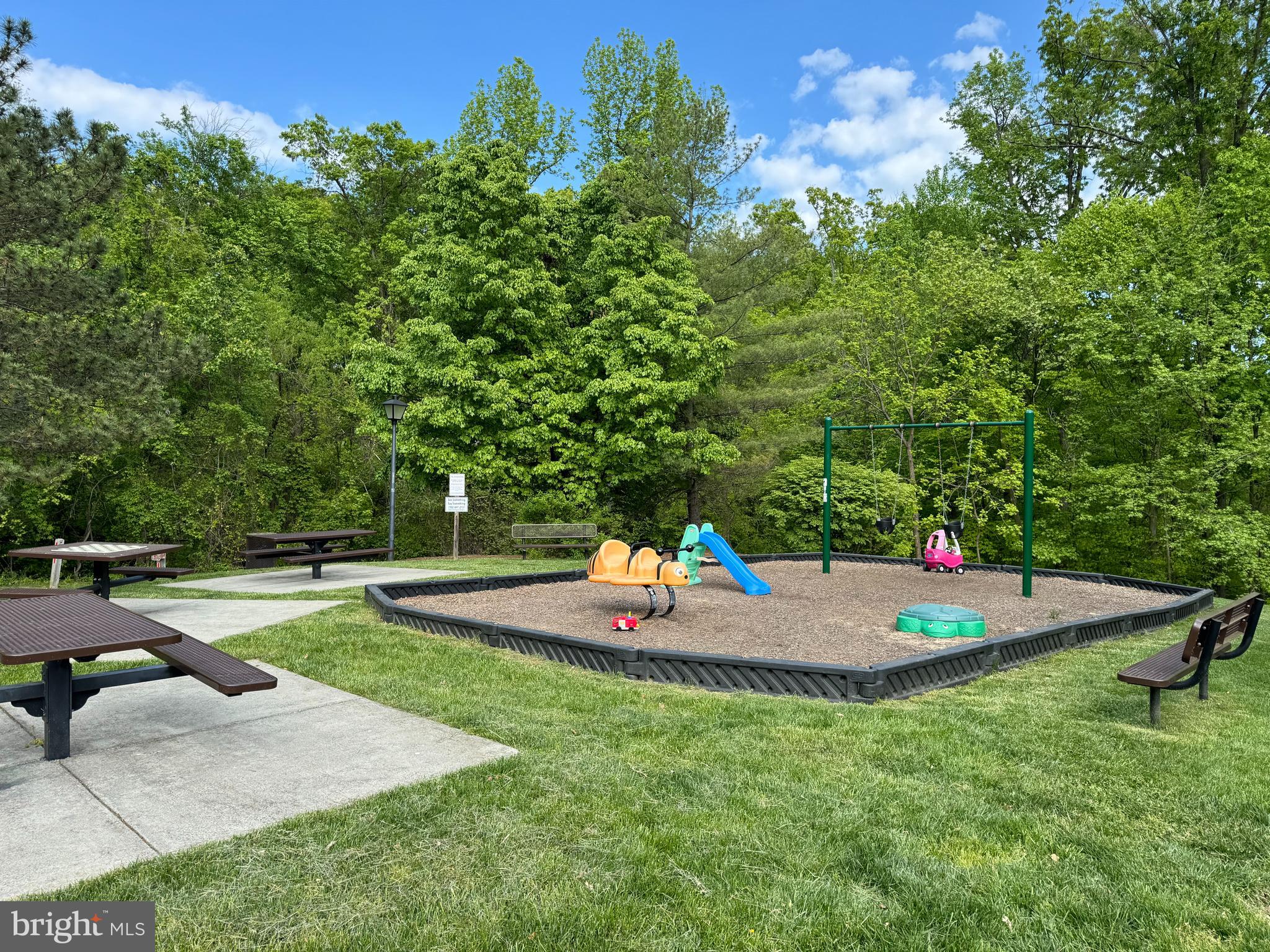 THE MEWS - Residential