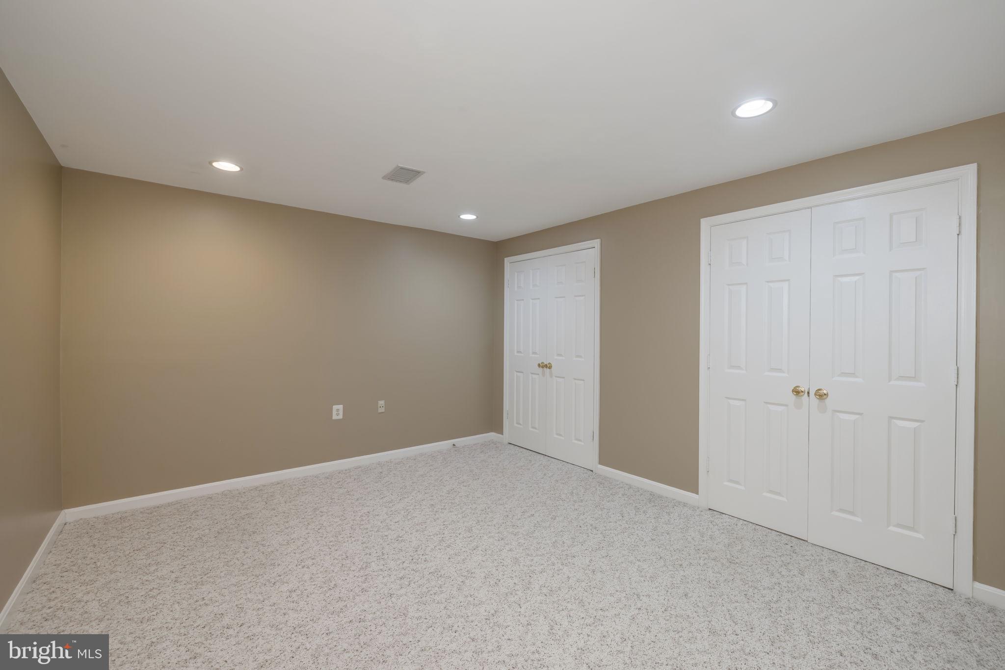 THE MEWS - Residential