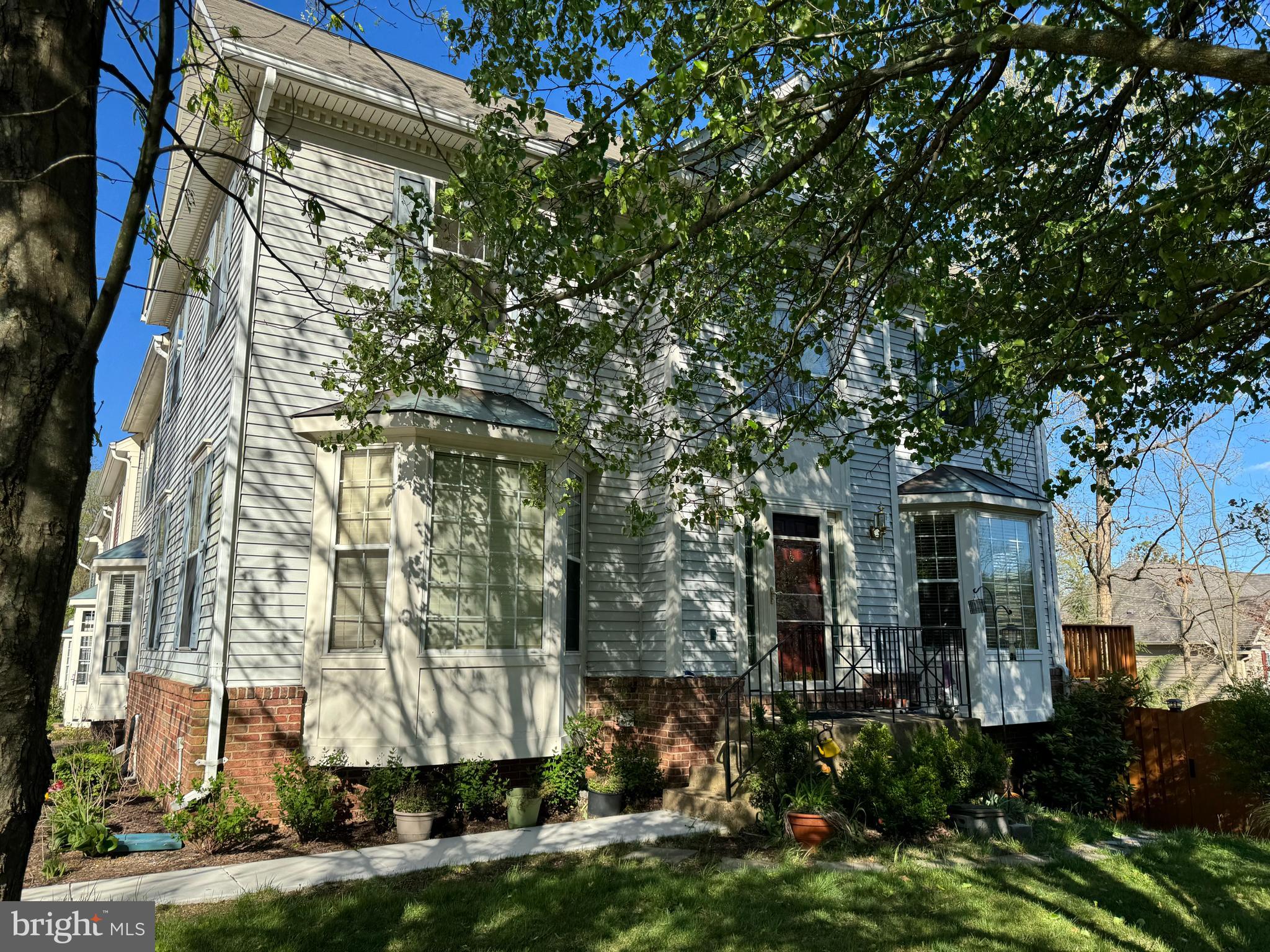 THE MEWS - Residential