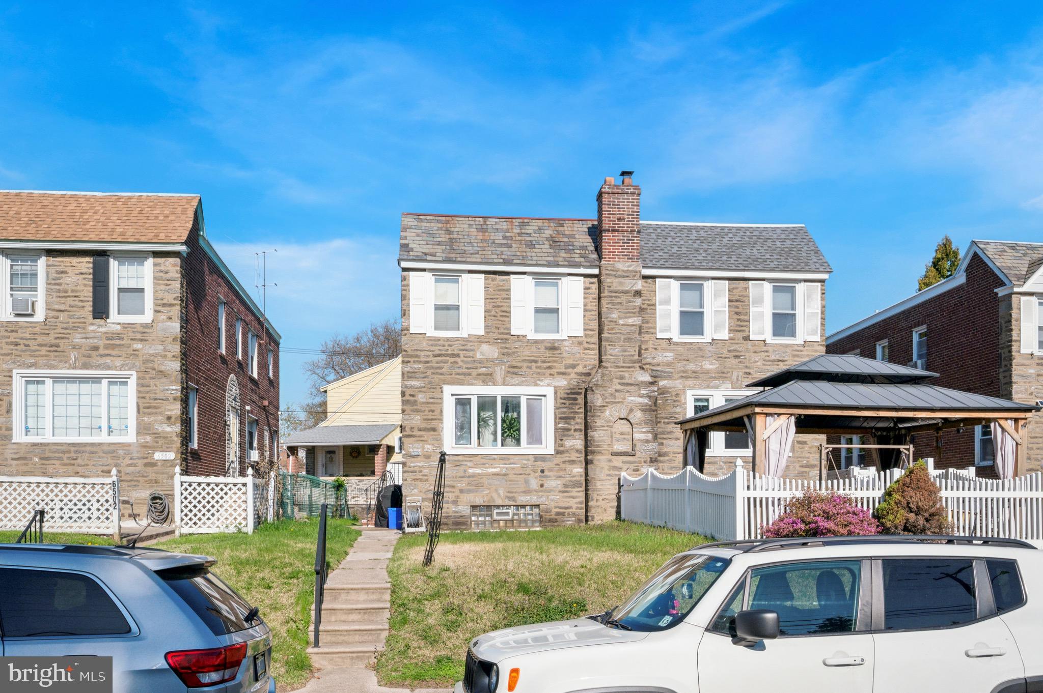 LAWNDALE - Residential