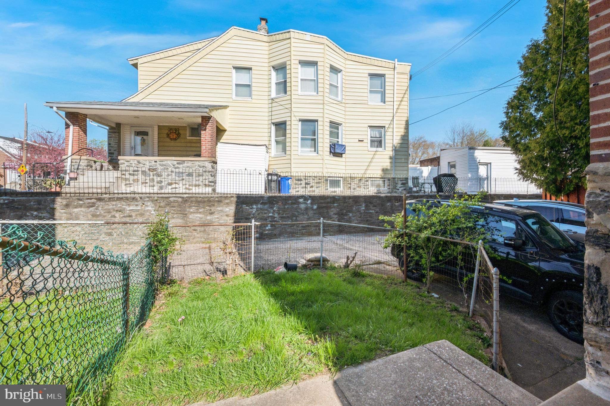 LAWNDALE - Residential