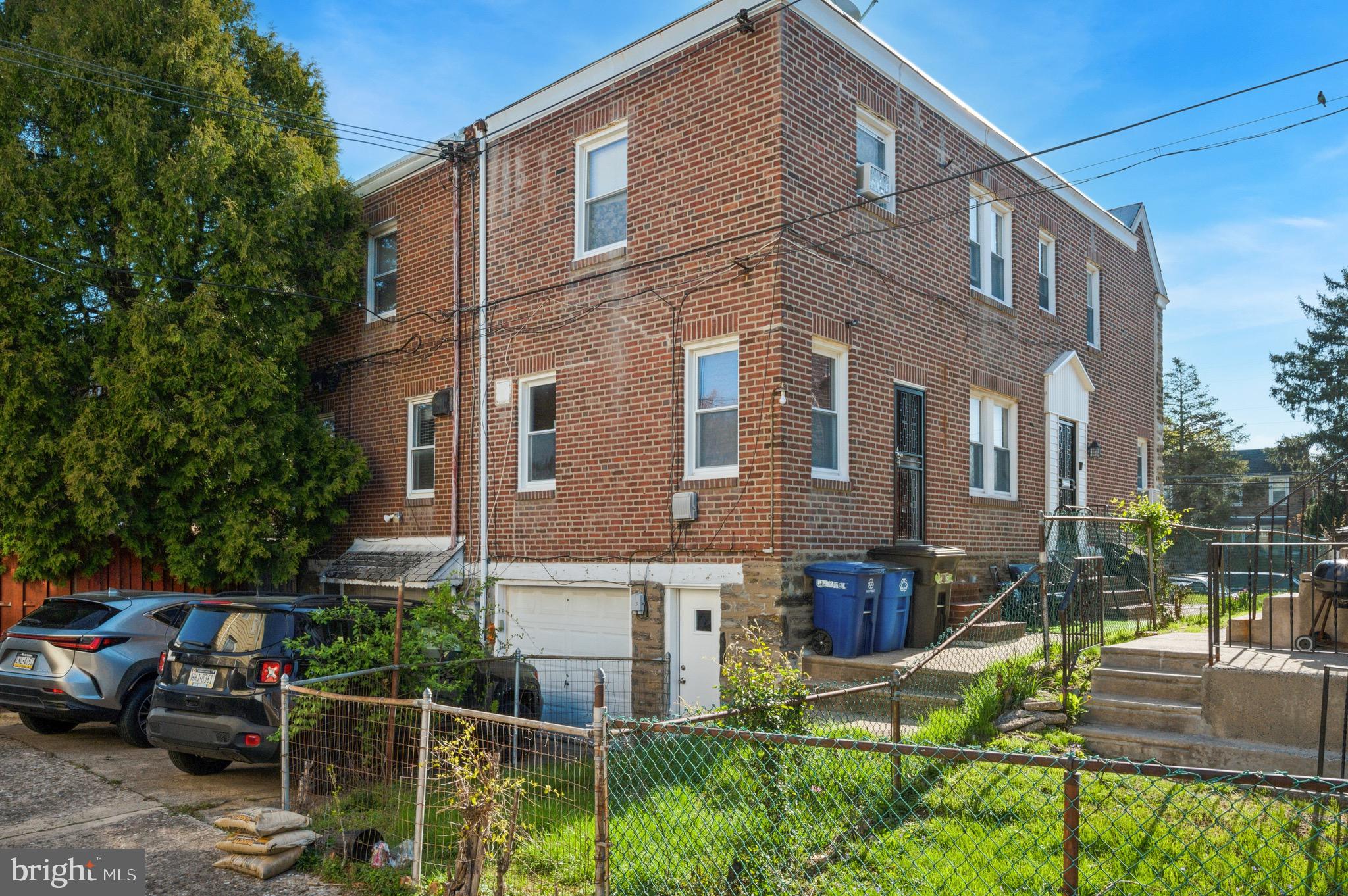 LAWNDALE - Residential