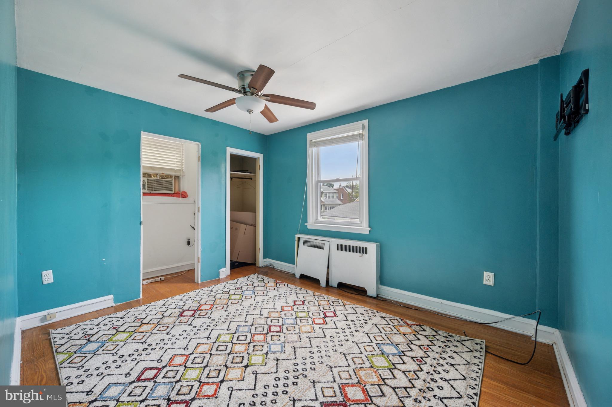 LAWNDALE - Residential