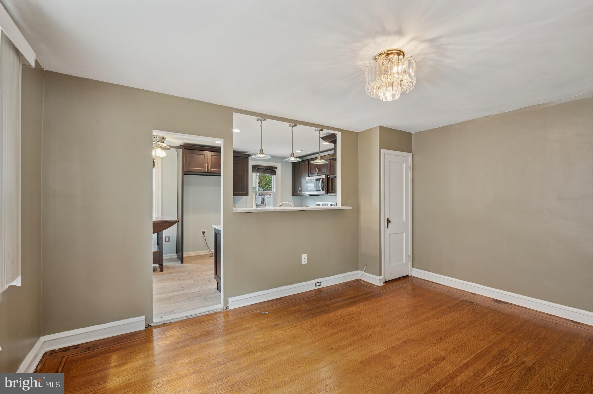 LAWNDALE - Residential