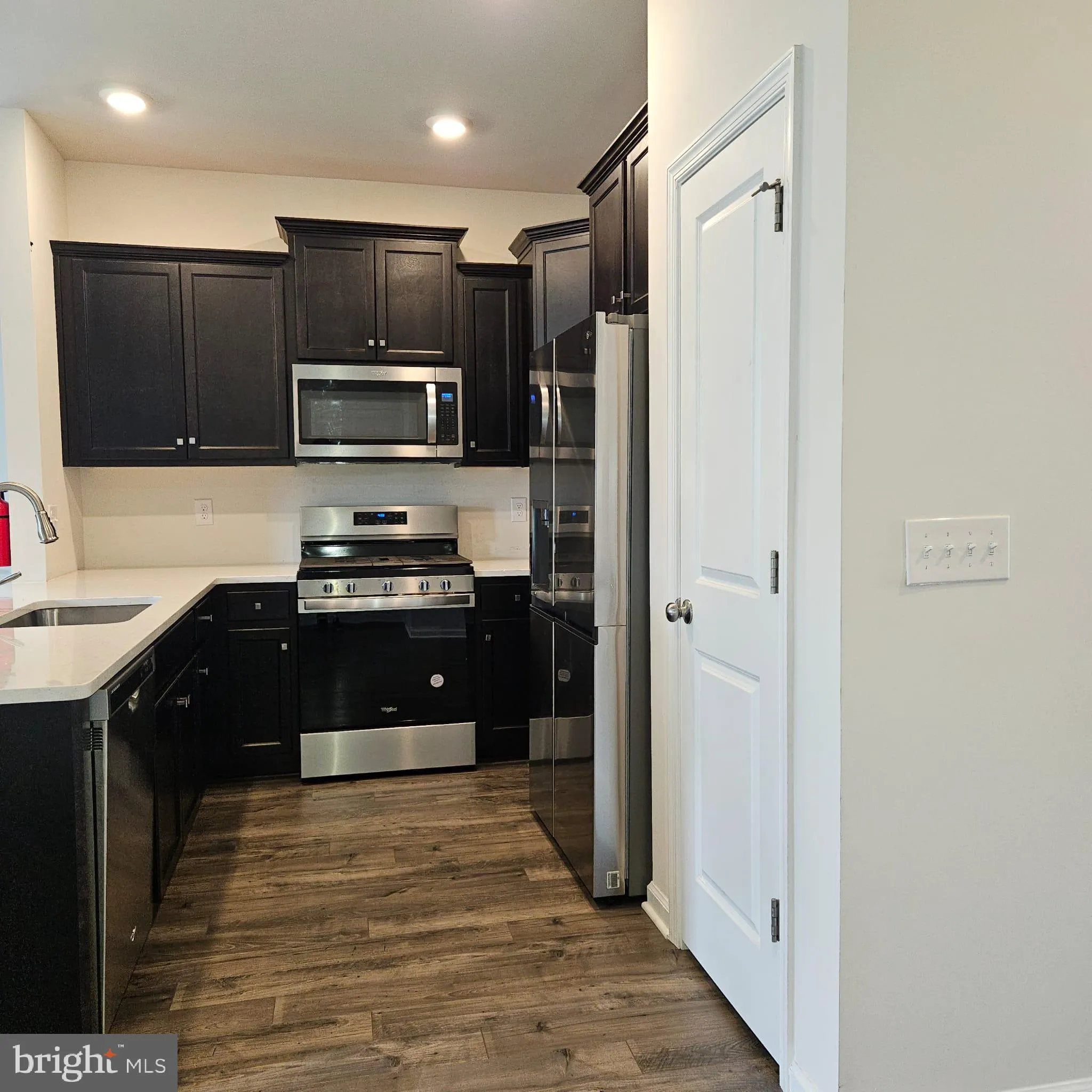 Burlington, New Jersey 08016, United States, 3 Bedrooms Bedrooms, ,3 BathroomsBathrooms,Residential,Active,190426