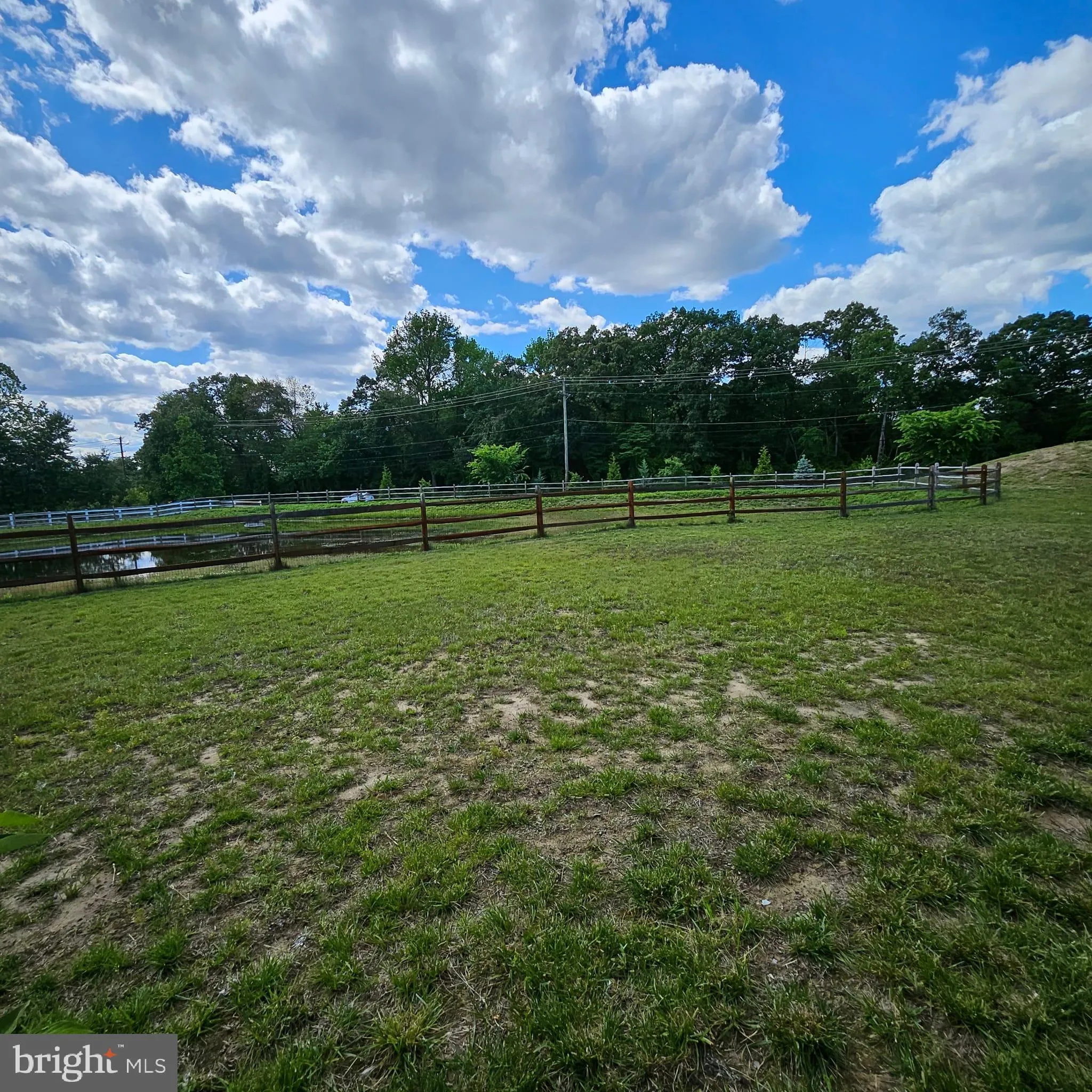 Burlington, New Jersey 08016, United States, 3 Bedrooms Bedrooms, ,3 BathroomsBathrooms,Residential,Active,190426