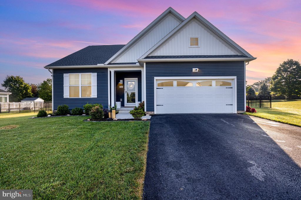 Photo of 1844 Buck Hill Drive, YORK, PA 17408 (MLS # PAYK2089172)