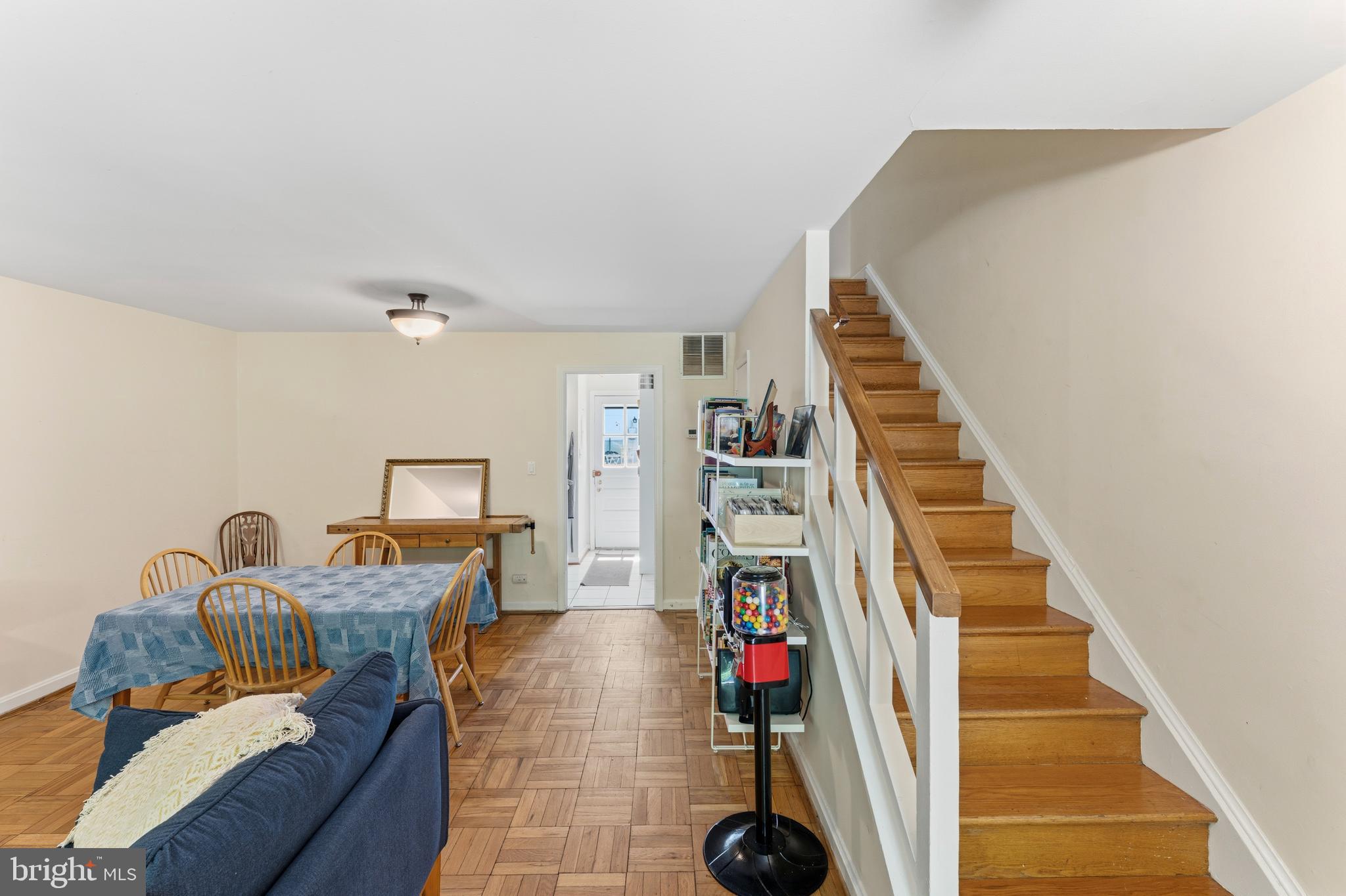 GLEN BRIAR - Residential
