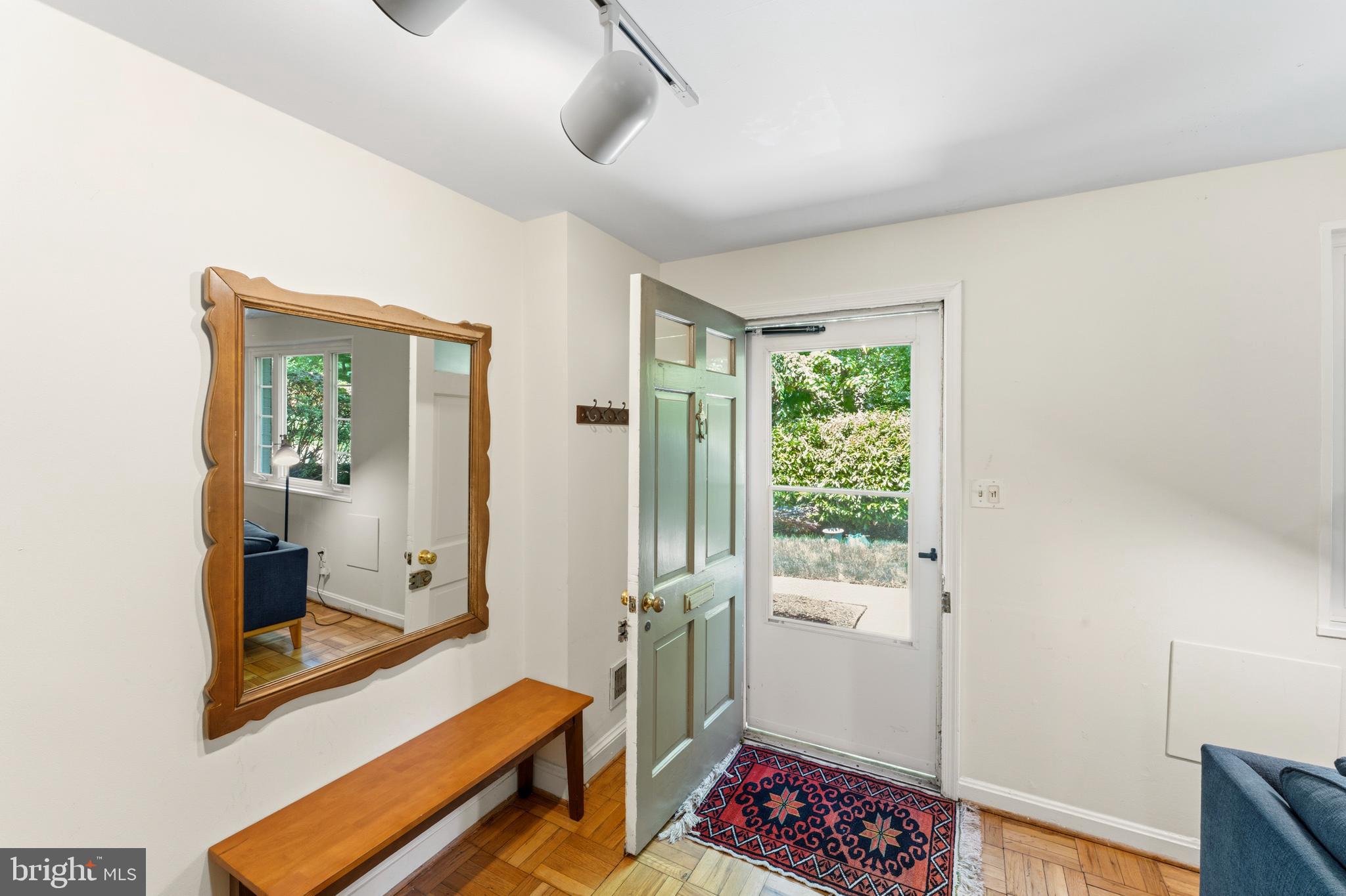 GLEN BRIAR - Residential