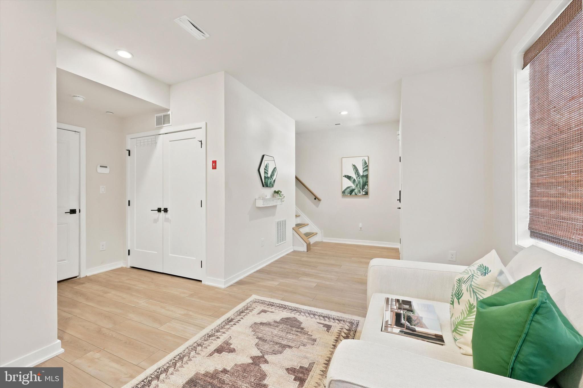 511 TURNER LANE