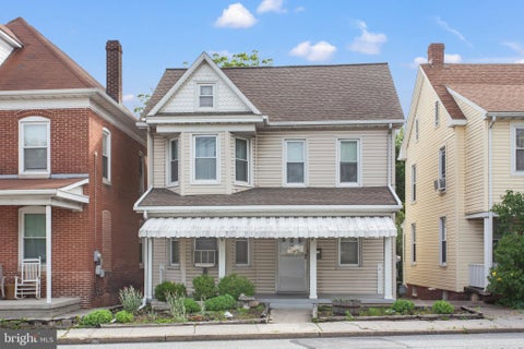 Homes For Sale - 892 Baltimore Street<br/> HANOVER, PA 17331