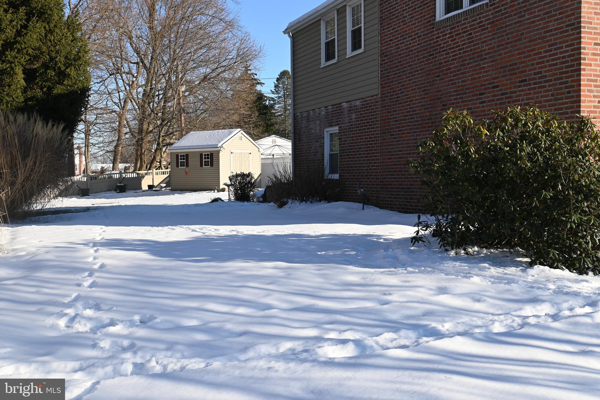 COLONIAL PARK - Residential