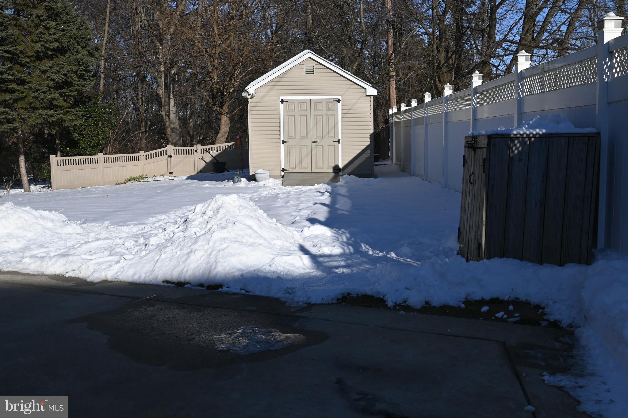 COLONIAL PARK - Residential