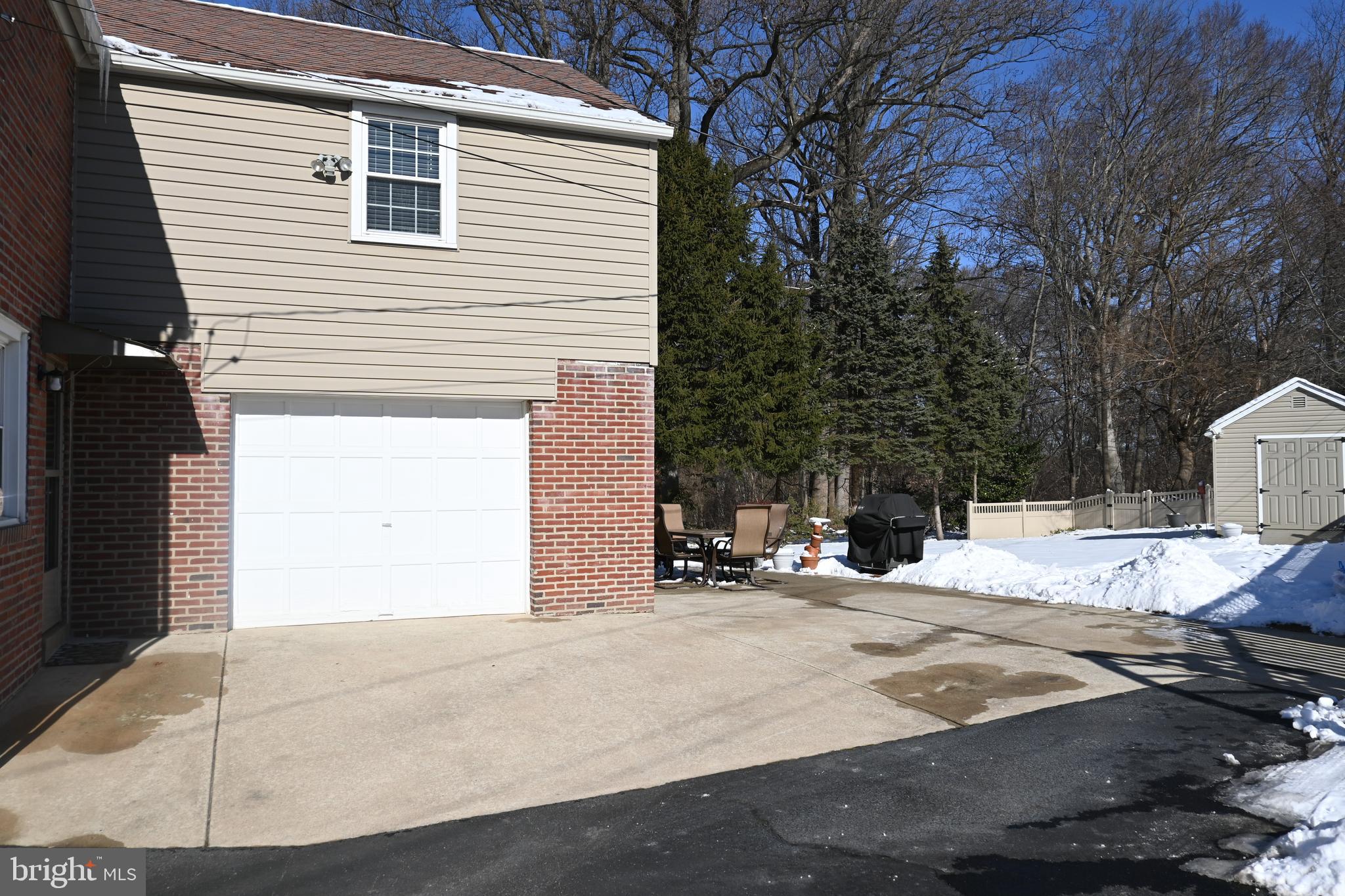 COLONIAL PARK - Residential