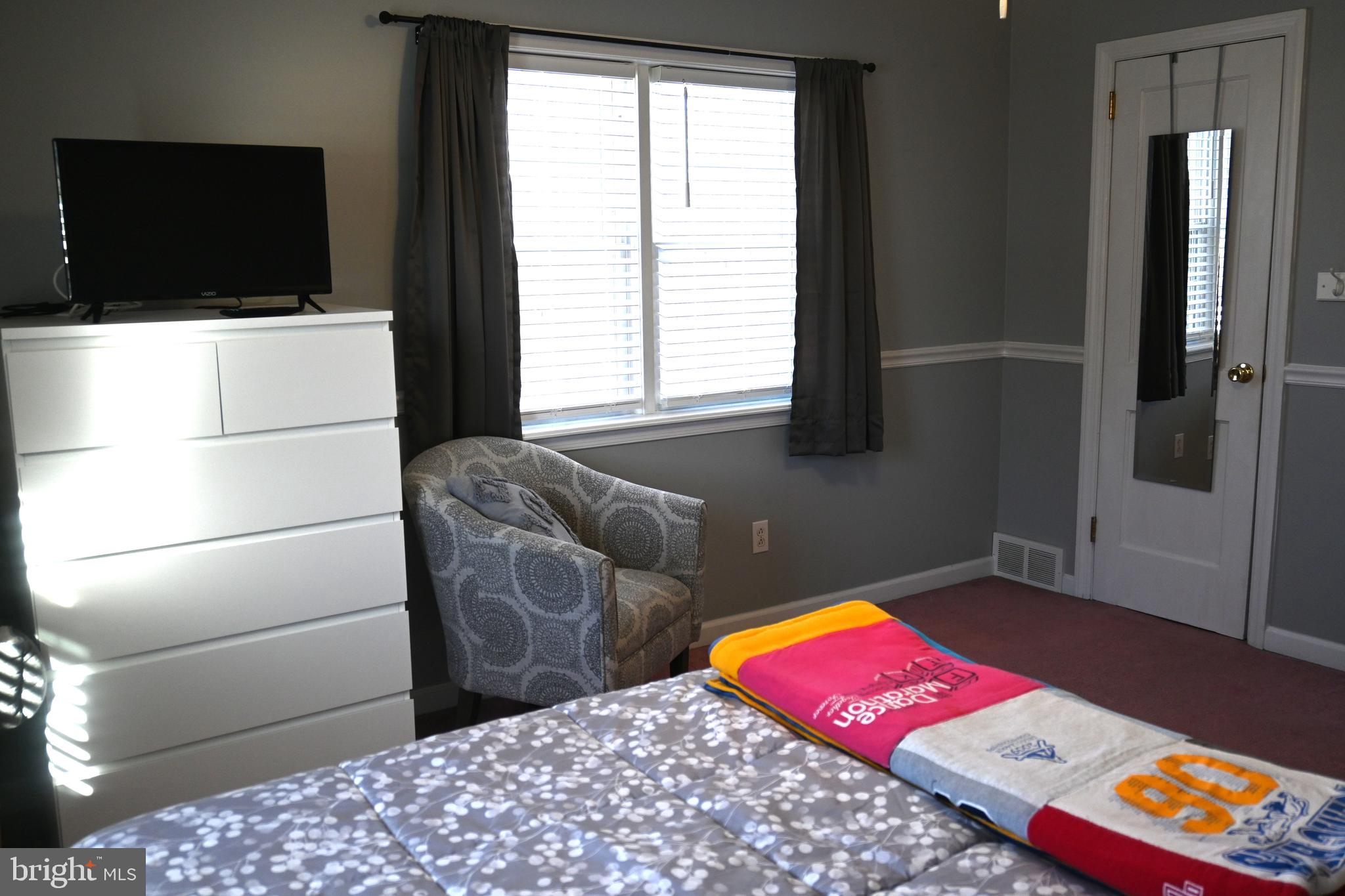 COLONIAL PARK - Residential