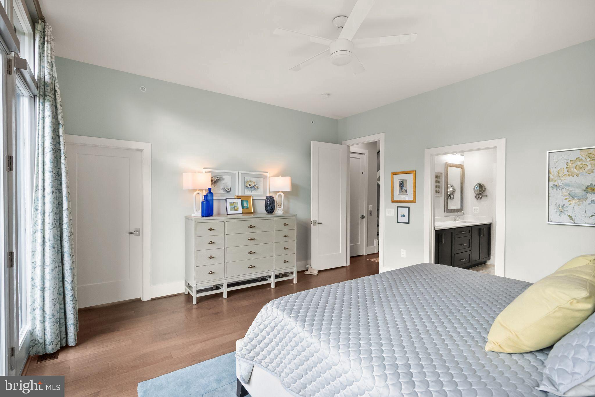 ONE LOUDOUN - Residential