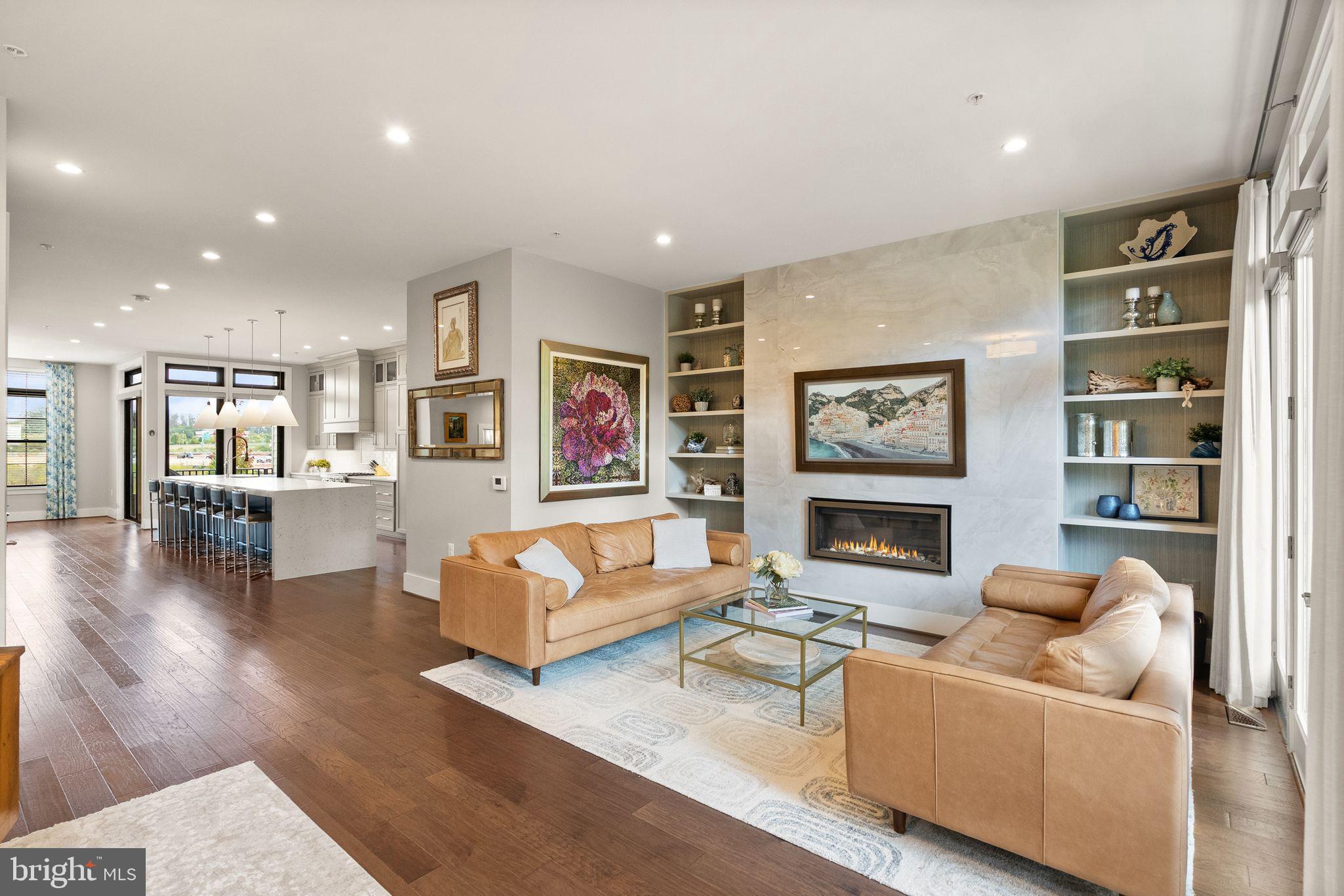 ONE LOUDOUN - Residential