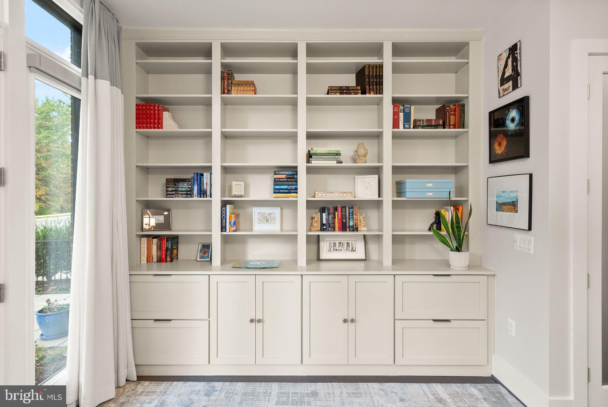 ONE LOUDOUN - Residential