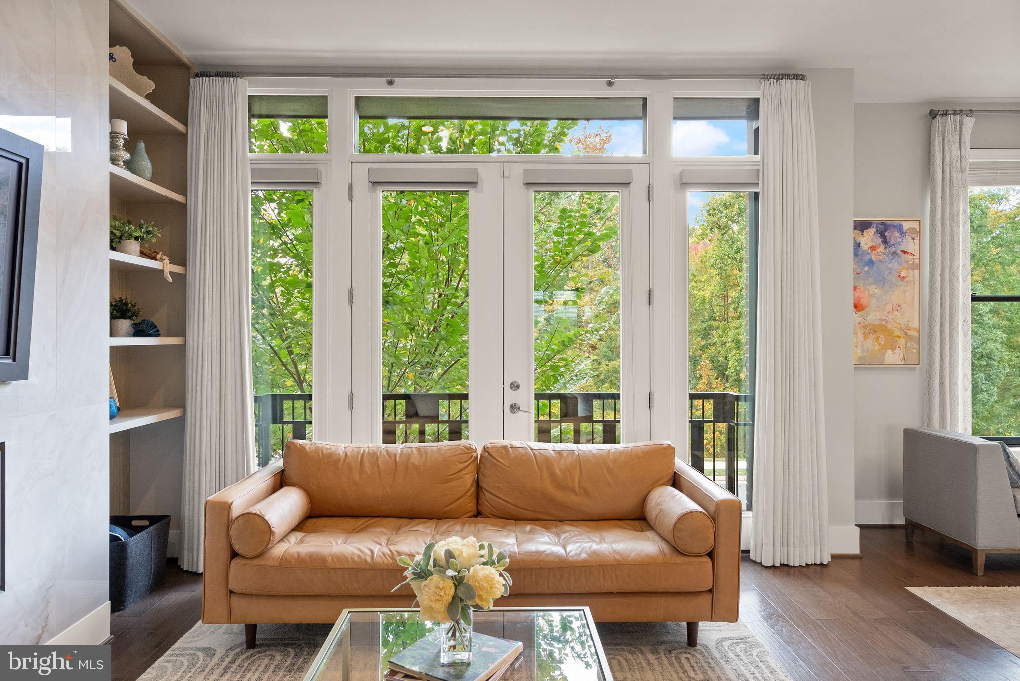 ONE LOUDOUN - Residential